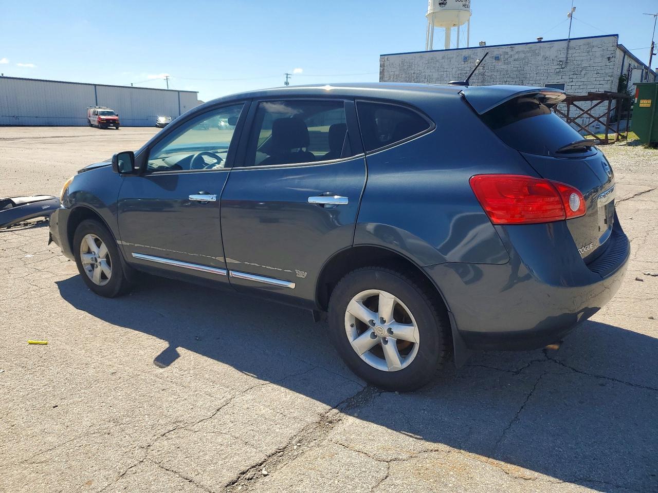 2013 Nissan Rogue S - Фото 2