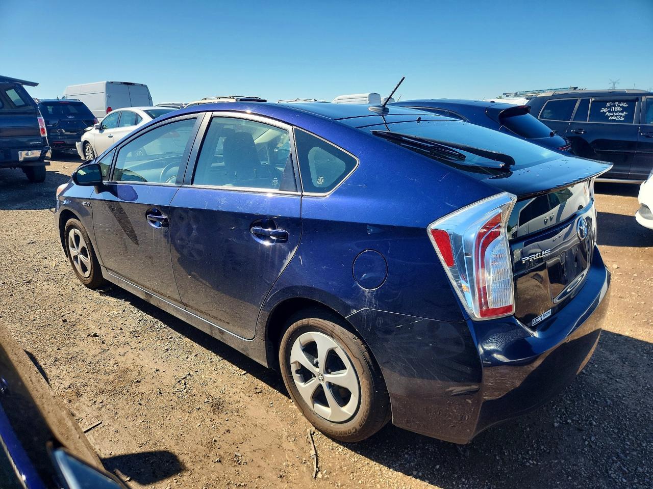 2013 Toyota Prius Three - Фото 2