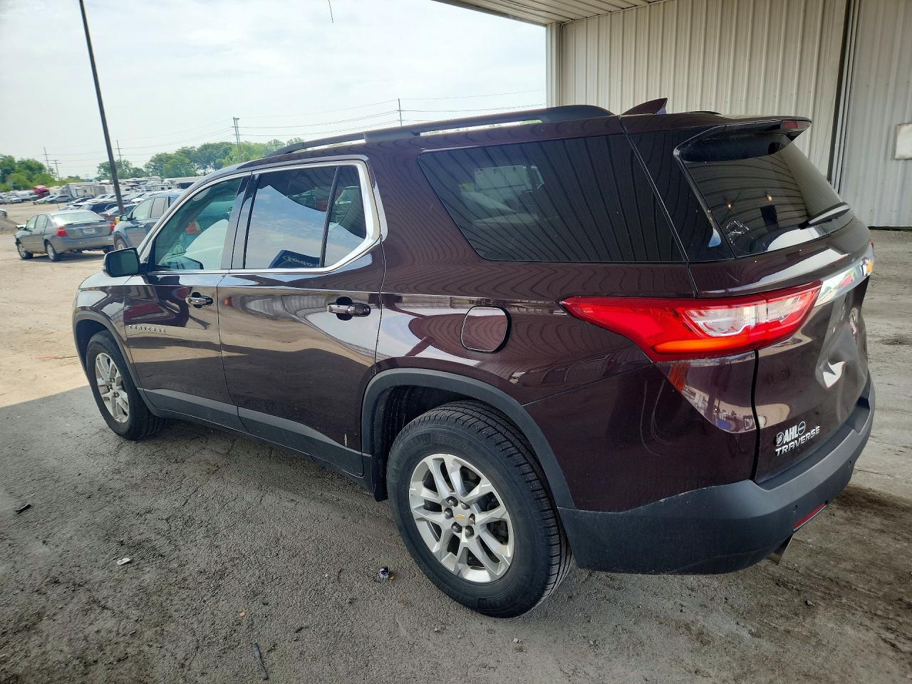 2019 Chevrolet Traverse Lt - Фото 2