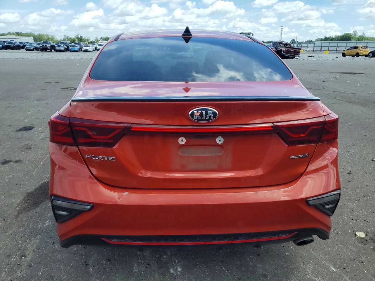 2021 Kia Forte Gt Line - Фото 6