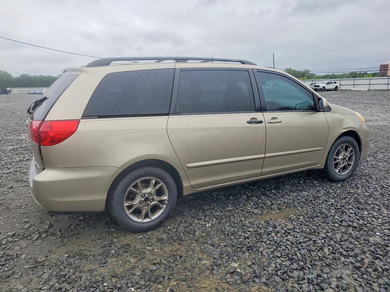 2006 Toyota Sienna Xle 7 Passenger - Image 3