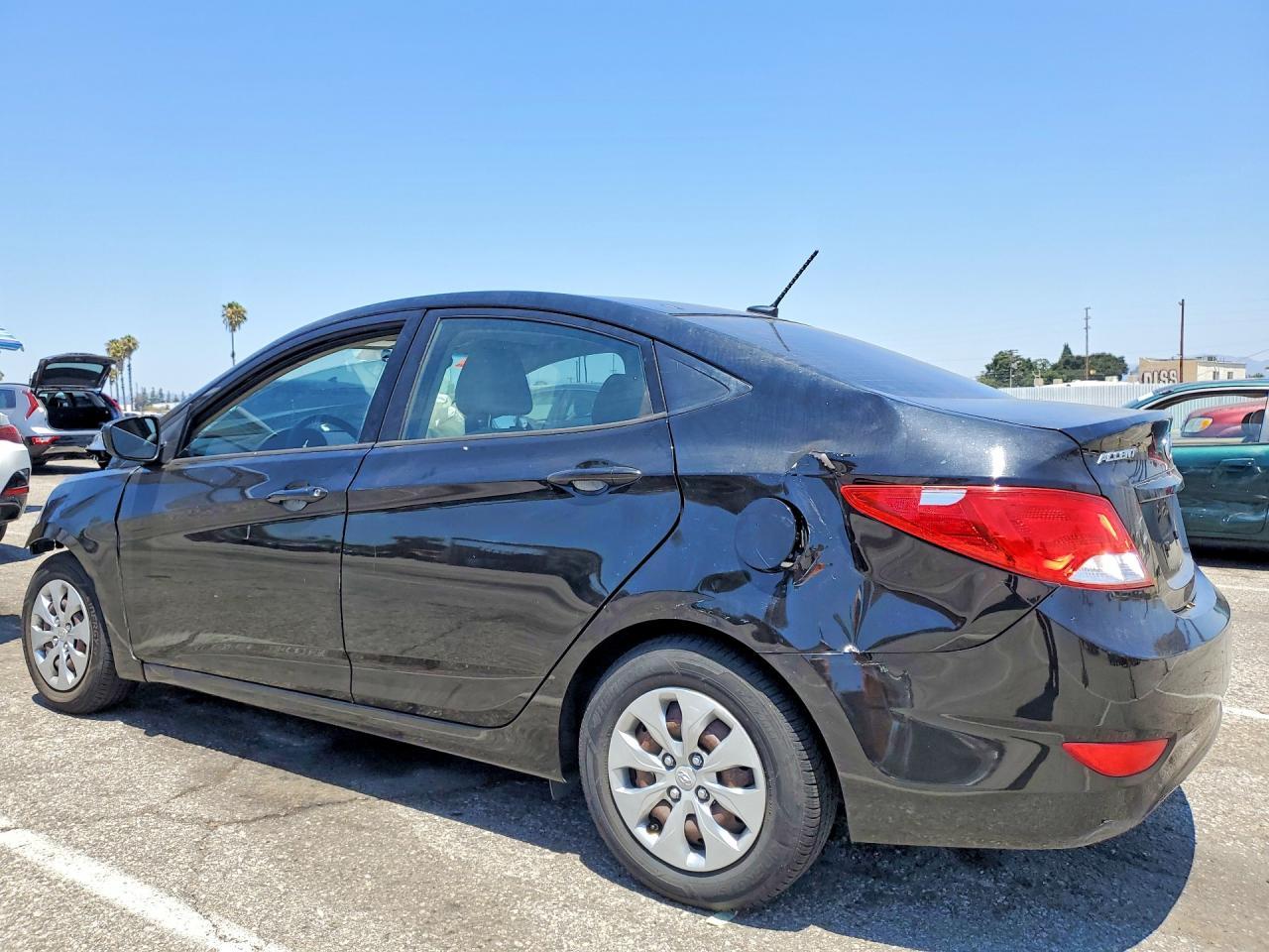 2016 Hyundai Accent - Фото 2