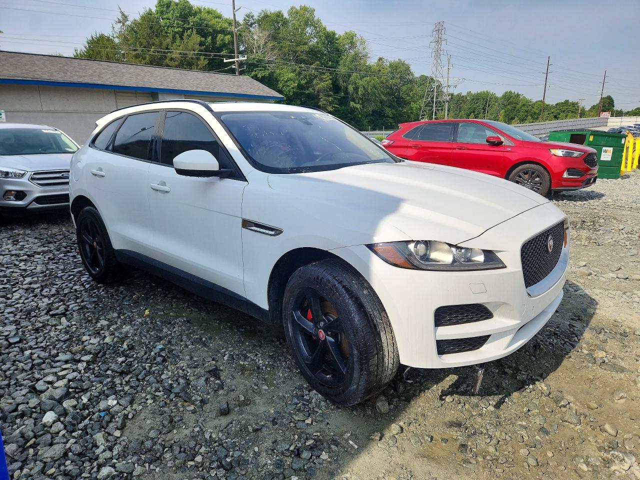 2018 Jaguar F-Pace Premium - Image 4