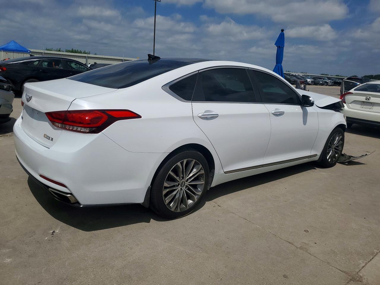 2015 Hyundai Genesis 3.8L - Фото 3