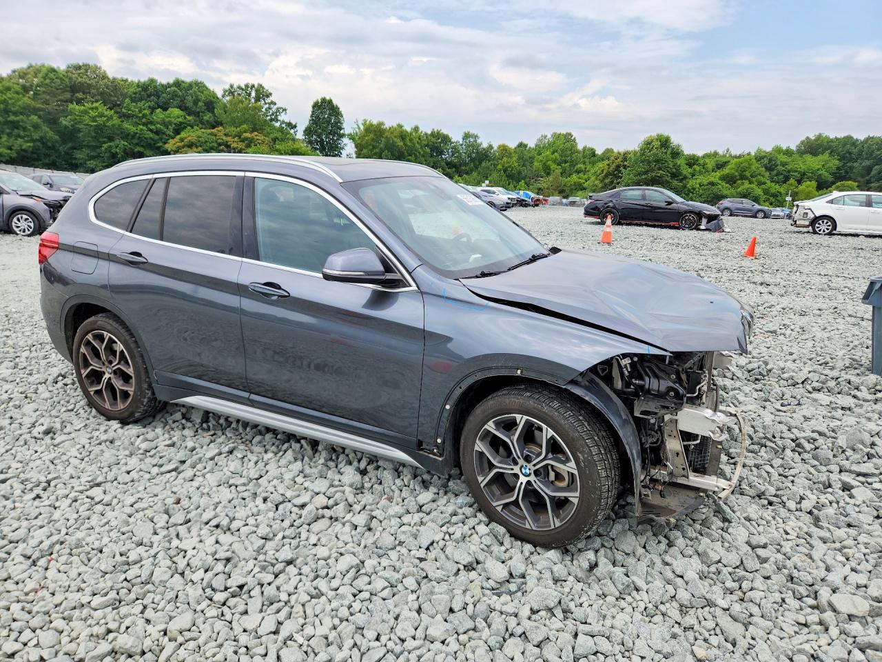 2022 BMW X1 xDrive28I - Image 4