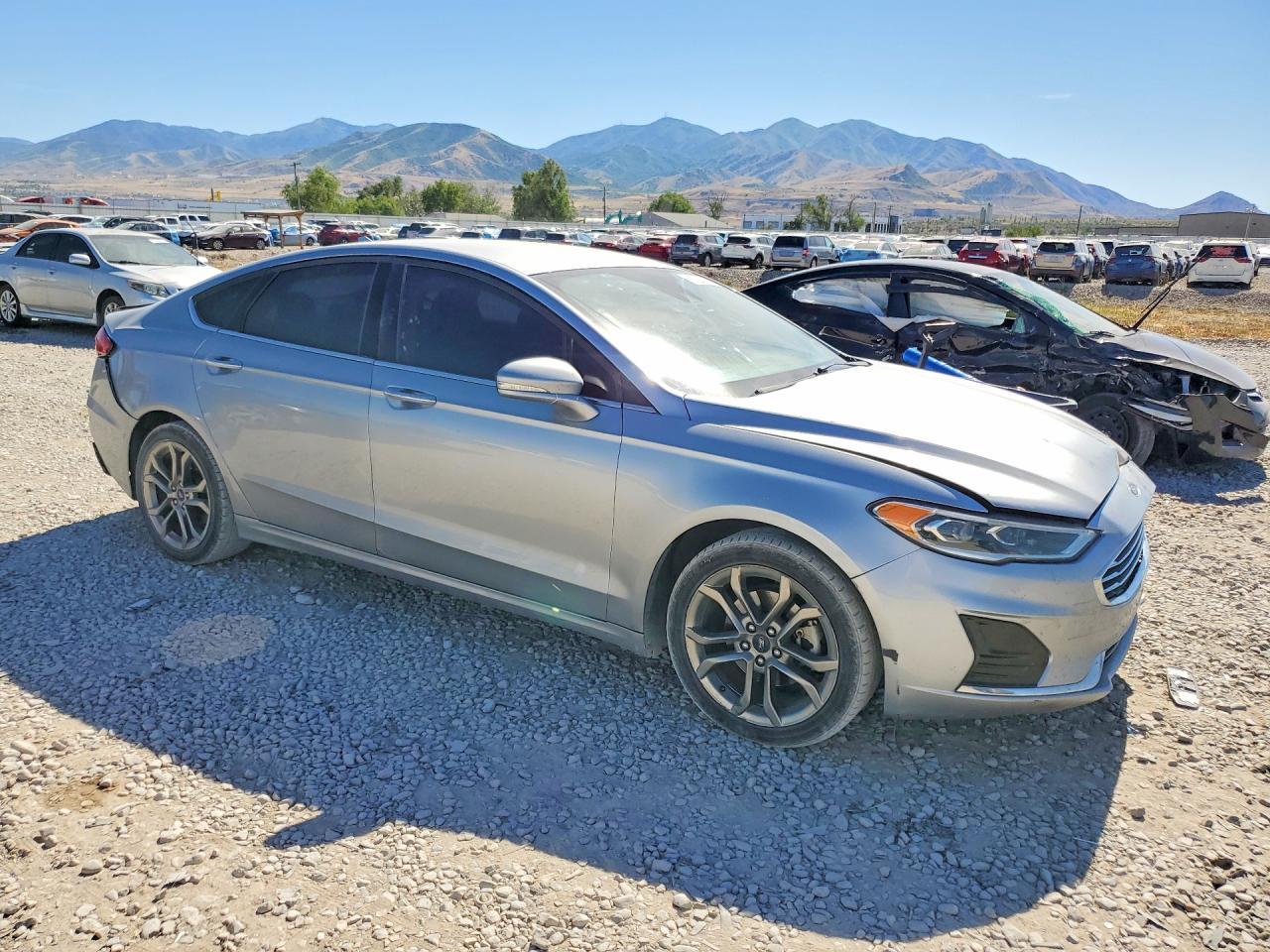 2020 Ford Fusion Sel - Фото 4