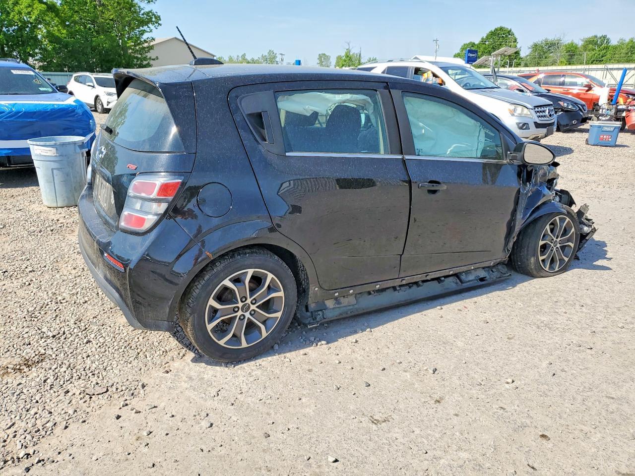 2020 Chevrolet Sonic Lt - Image 3