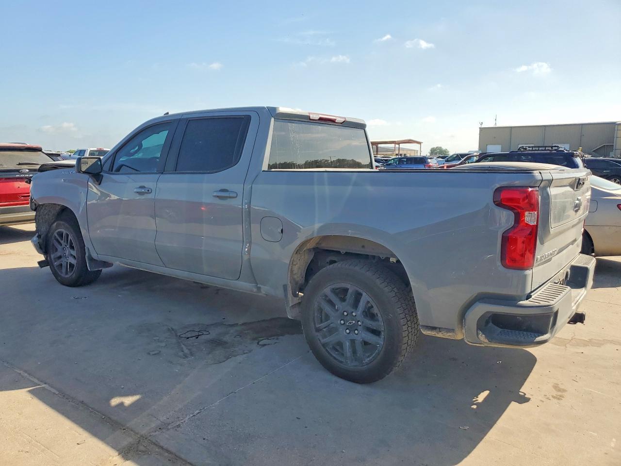 2024 Chevrolet Silverado C1500 Rst - Фото 2