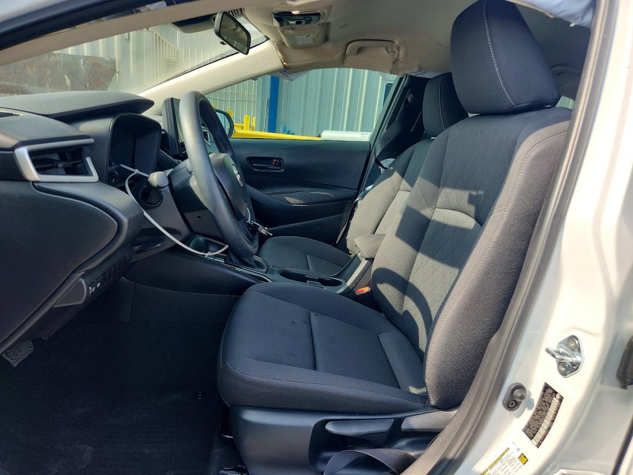 2025 Toyota Corolla Le - Фото 7