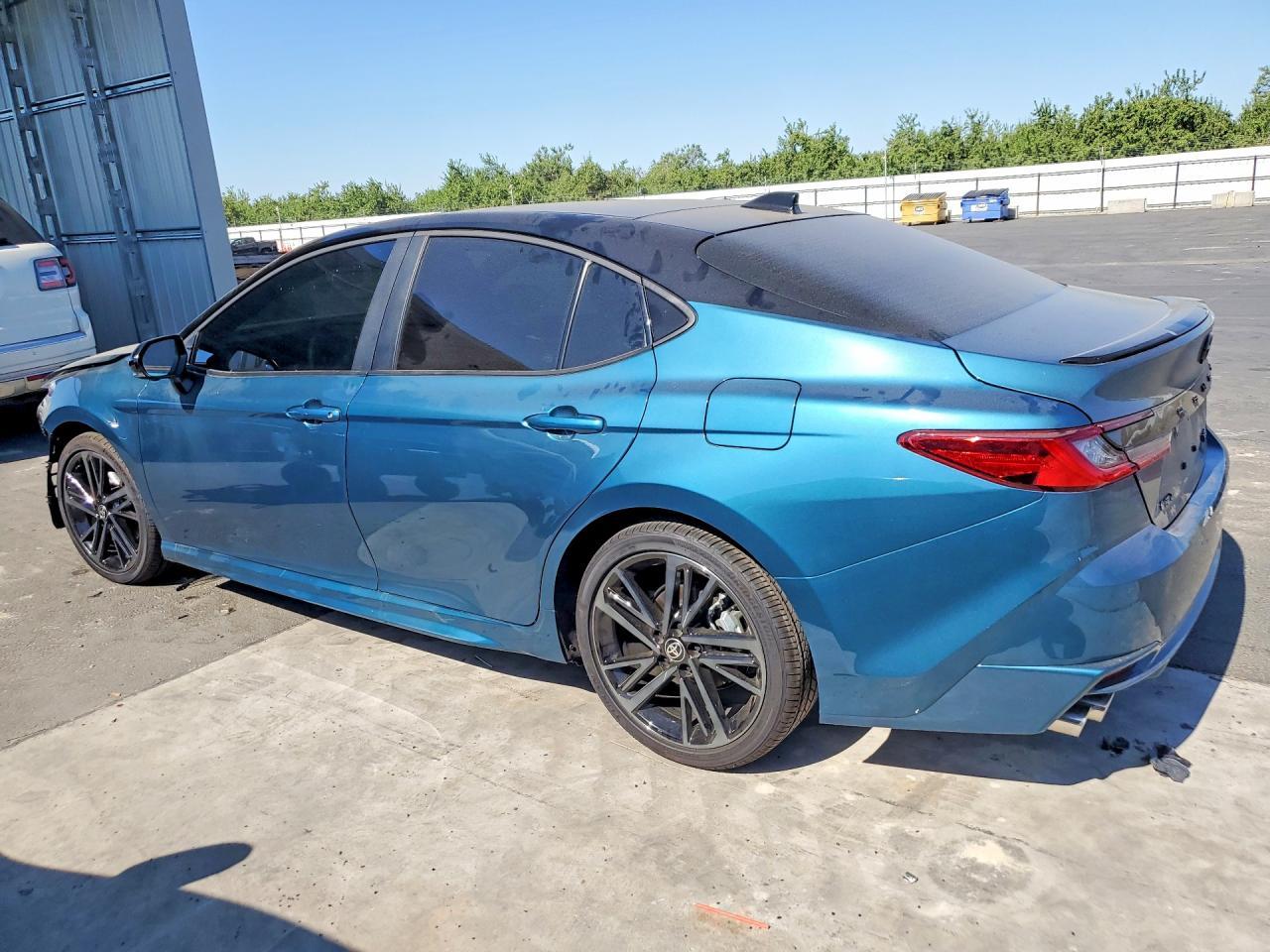2026 Toyota Camry Xse - Фото 2