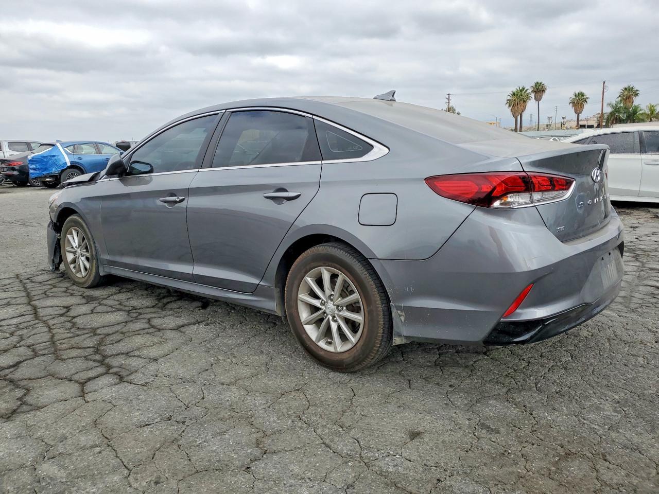 2019 Hyundai Sonata Se - Image 2