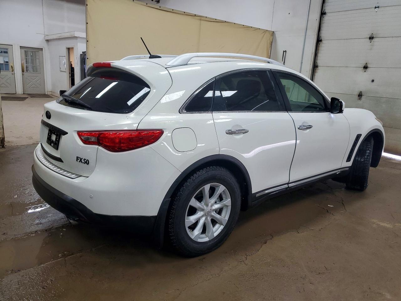 2011 Infiniti Fx50 Base - Фото 3
