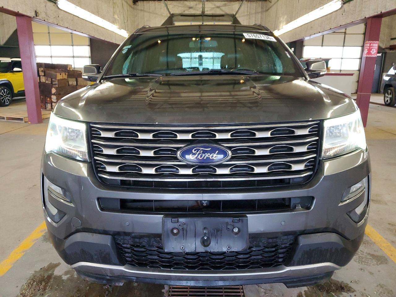 2017 Ford Explorer Limited - Фото 5