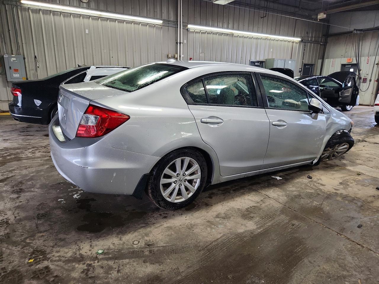 2012 Honda Civic Exl - Image 3