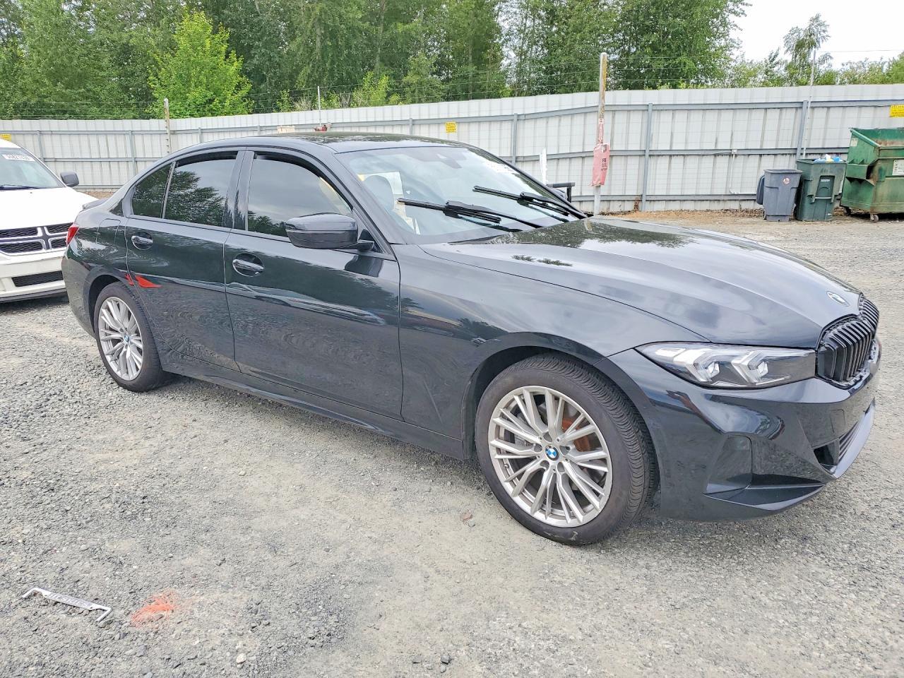2024 BMW 330Xi - Фото 4