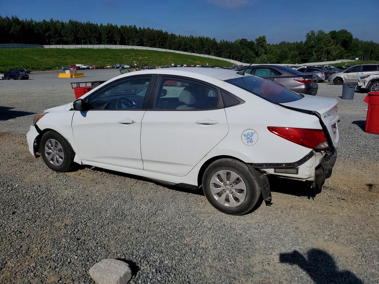 2015 Hyundai Accent Gls - Фото 2
