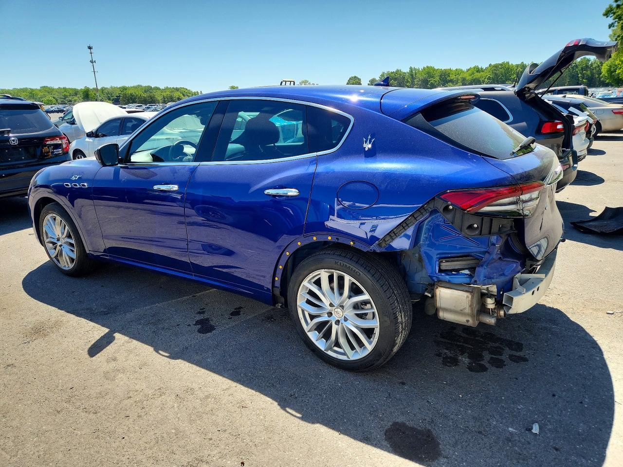 2022 Maserati Levante Base - Image 2