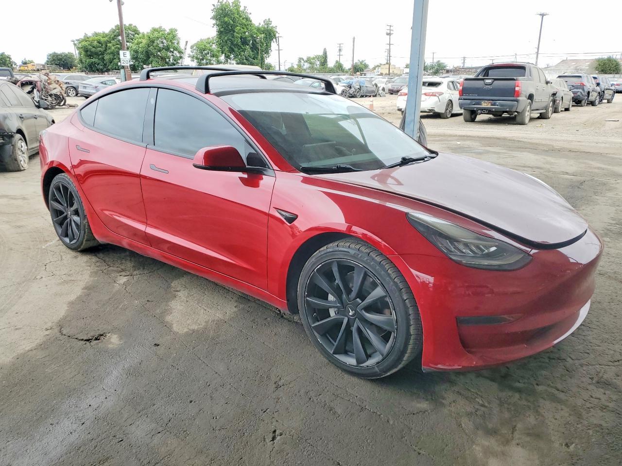 2020 Tesla Model 3 - Фото 4