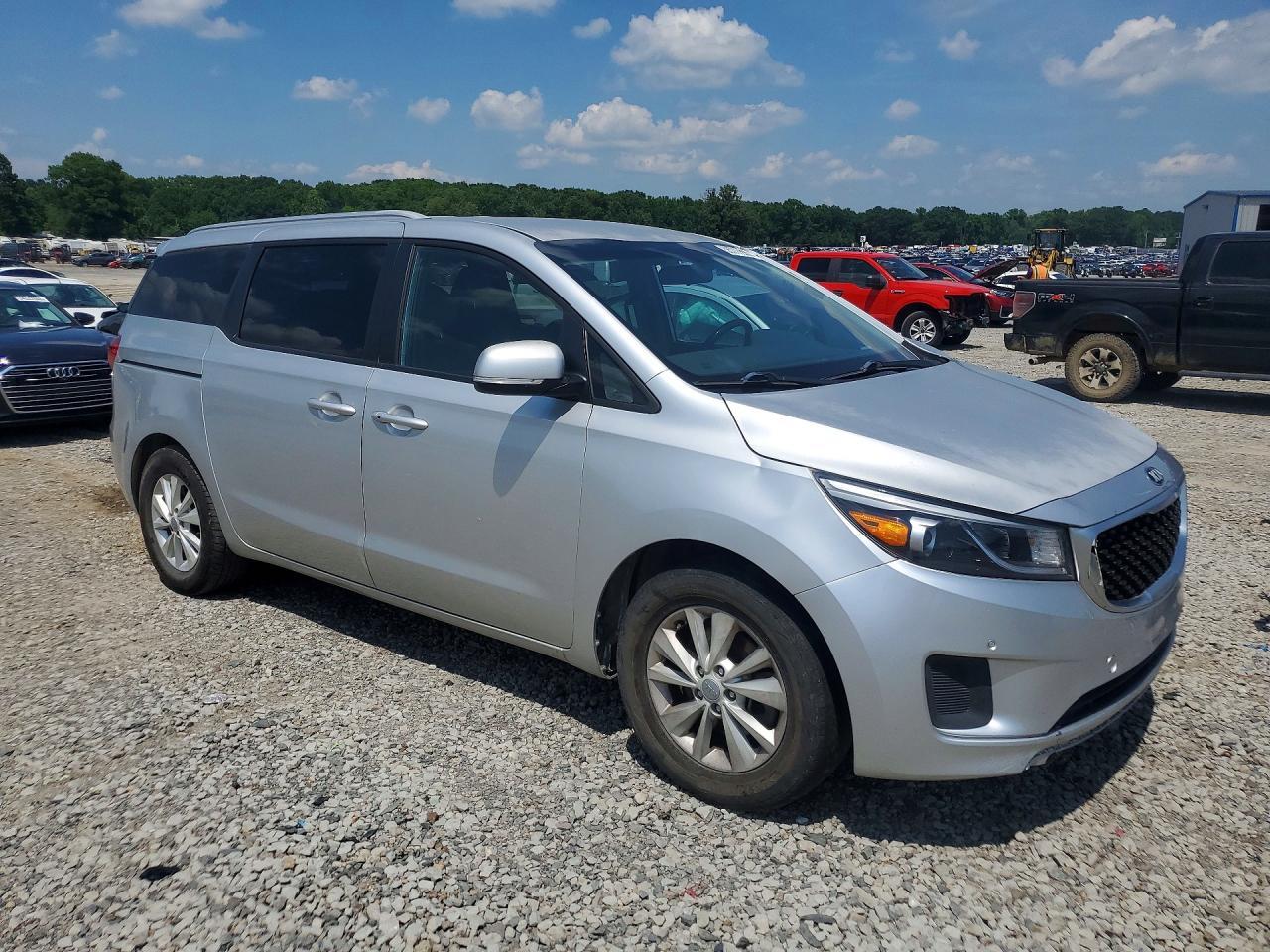 2017 Kia Sedona Lx - Фото 4