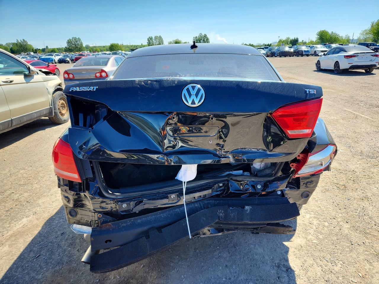 2015 Volkswagen Passat S - Image 6