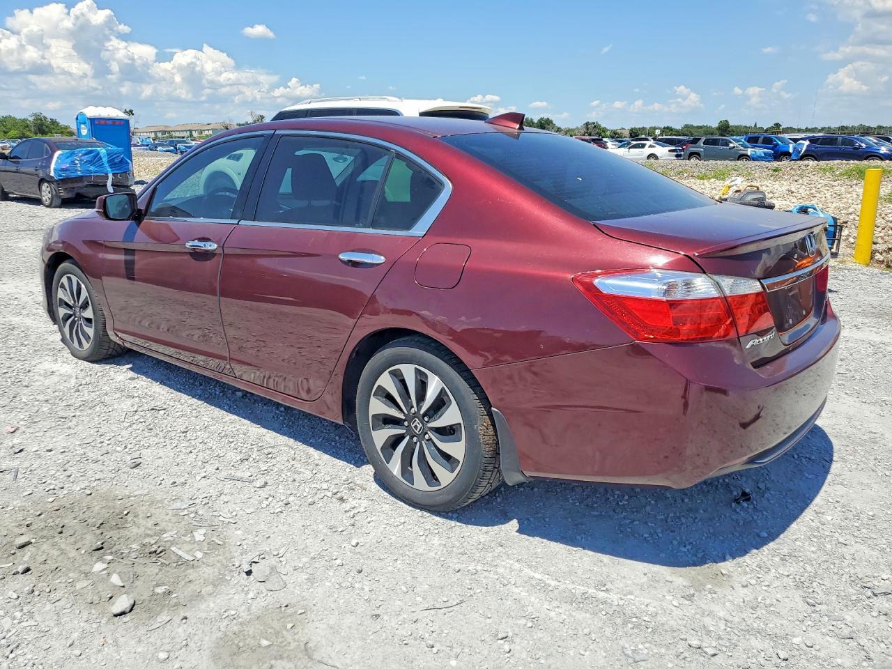 2015 Honda Accord Hybrid Exl - Image 2