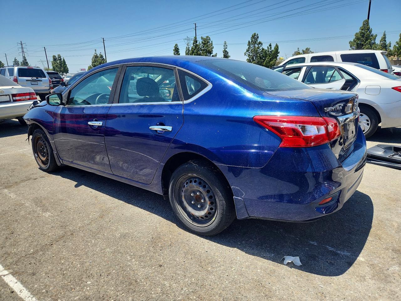 2019 Nissan Sentra S - Фото 2