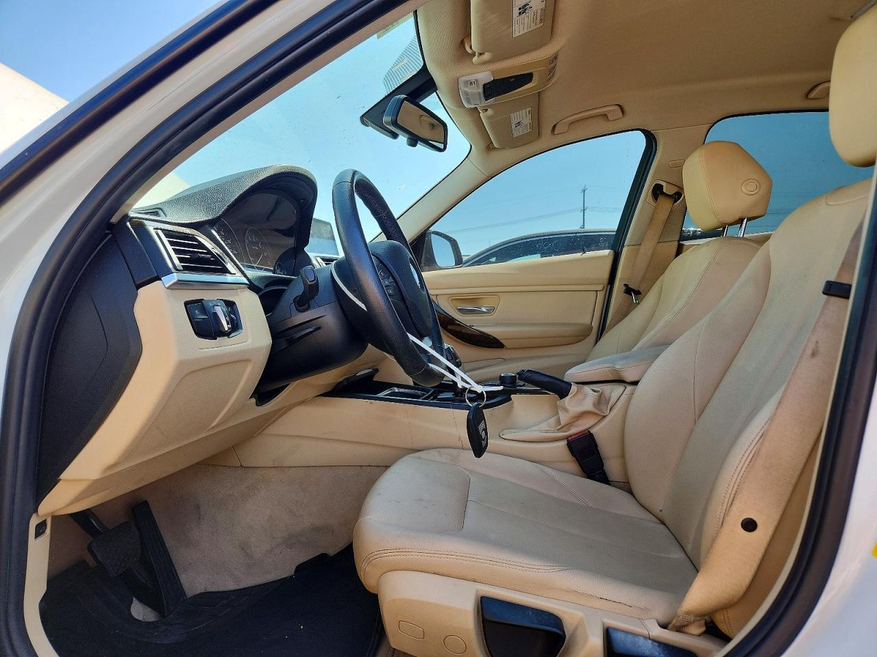 2015 BMW 320 I - Фото 7