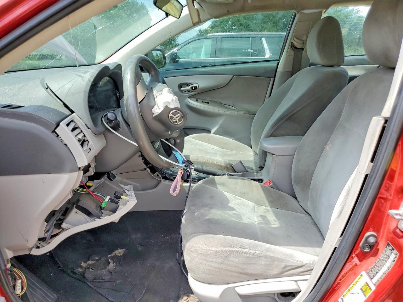 2010 Toyota Corolla Le - Image 7