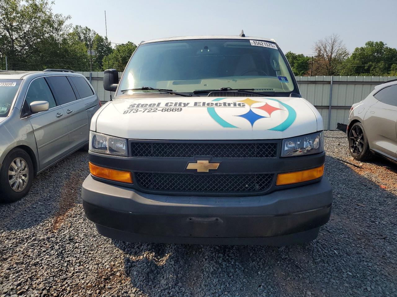 2020 Chevrolet Express G2500 Delivery Van - Фото 5
