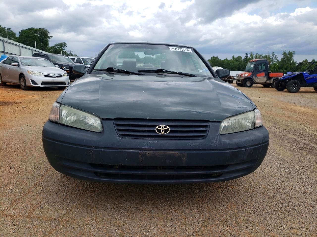 1999 Toyota Camry Ce - Фото 5
