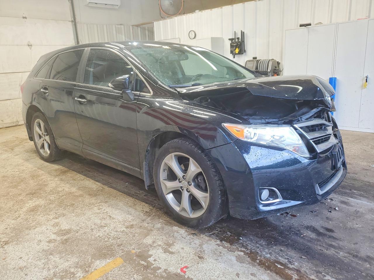 2013 Toyota Venza Xle - Image 4