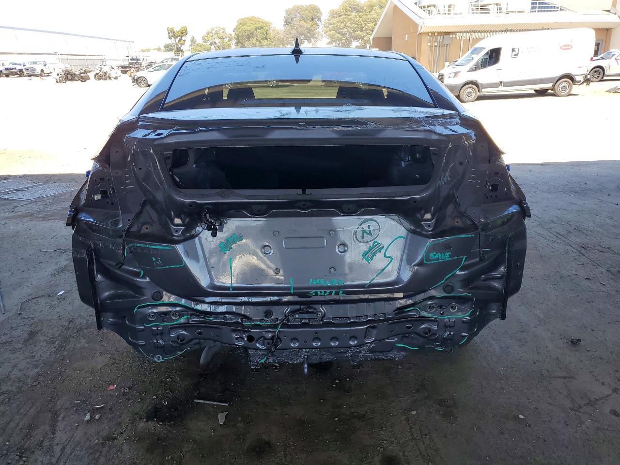 2018 Honda Clarity - Image 6
