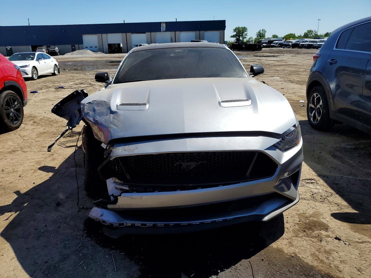 2022 Ford Mustang Gt - Фото 5