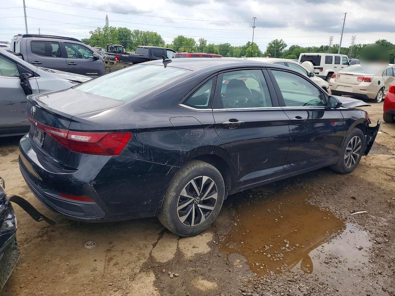 2025 Volkswagen Jetta S - Фото 3