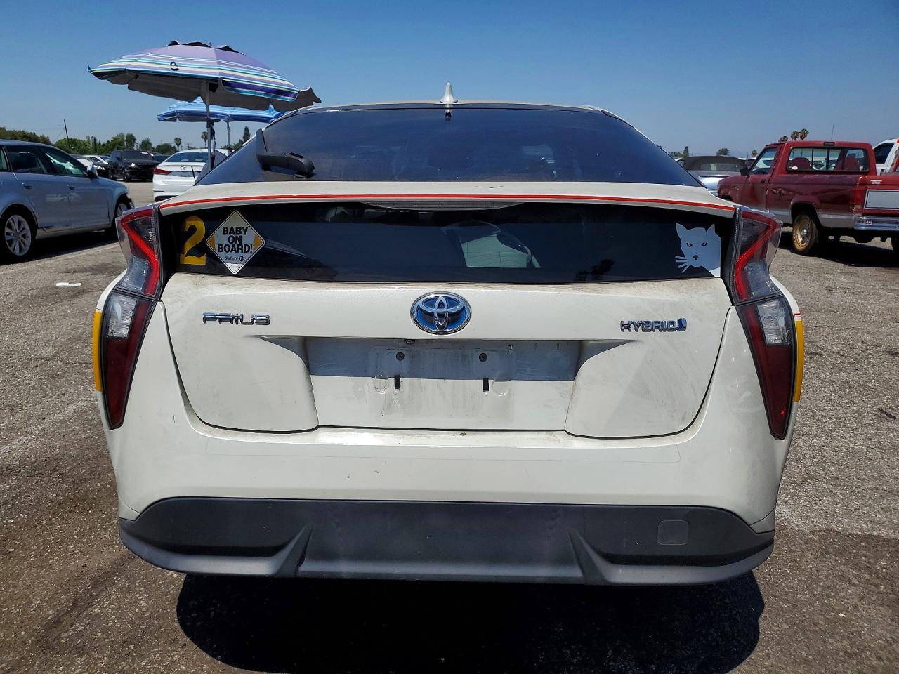 2016 Toyota Prius Four Touring - Image 6