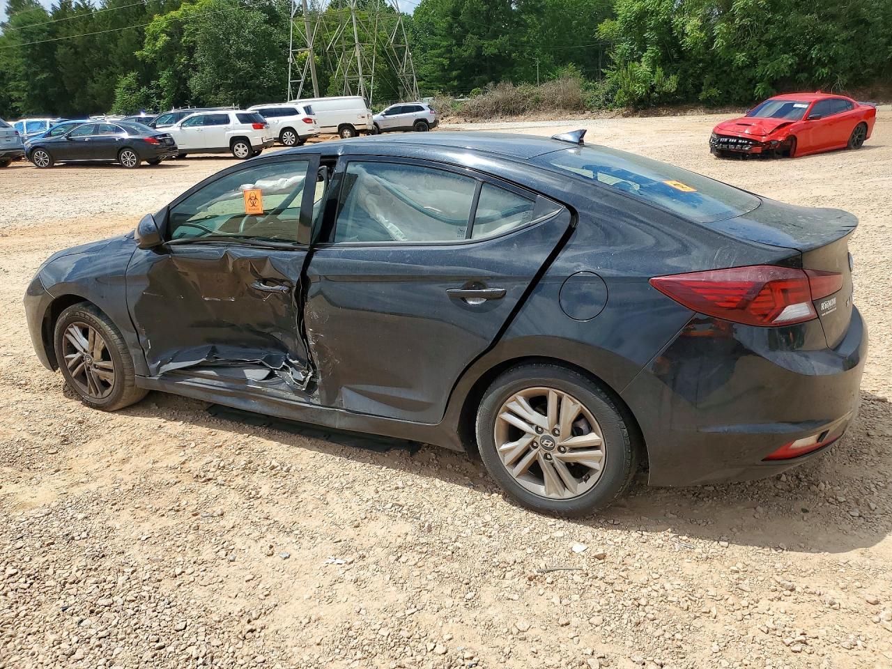 2019 Hyundai Elantra Sel - Фото 2