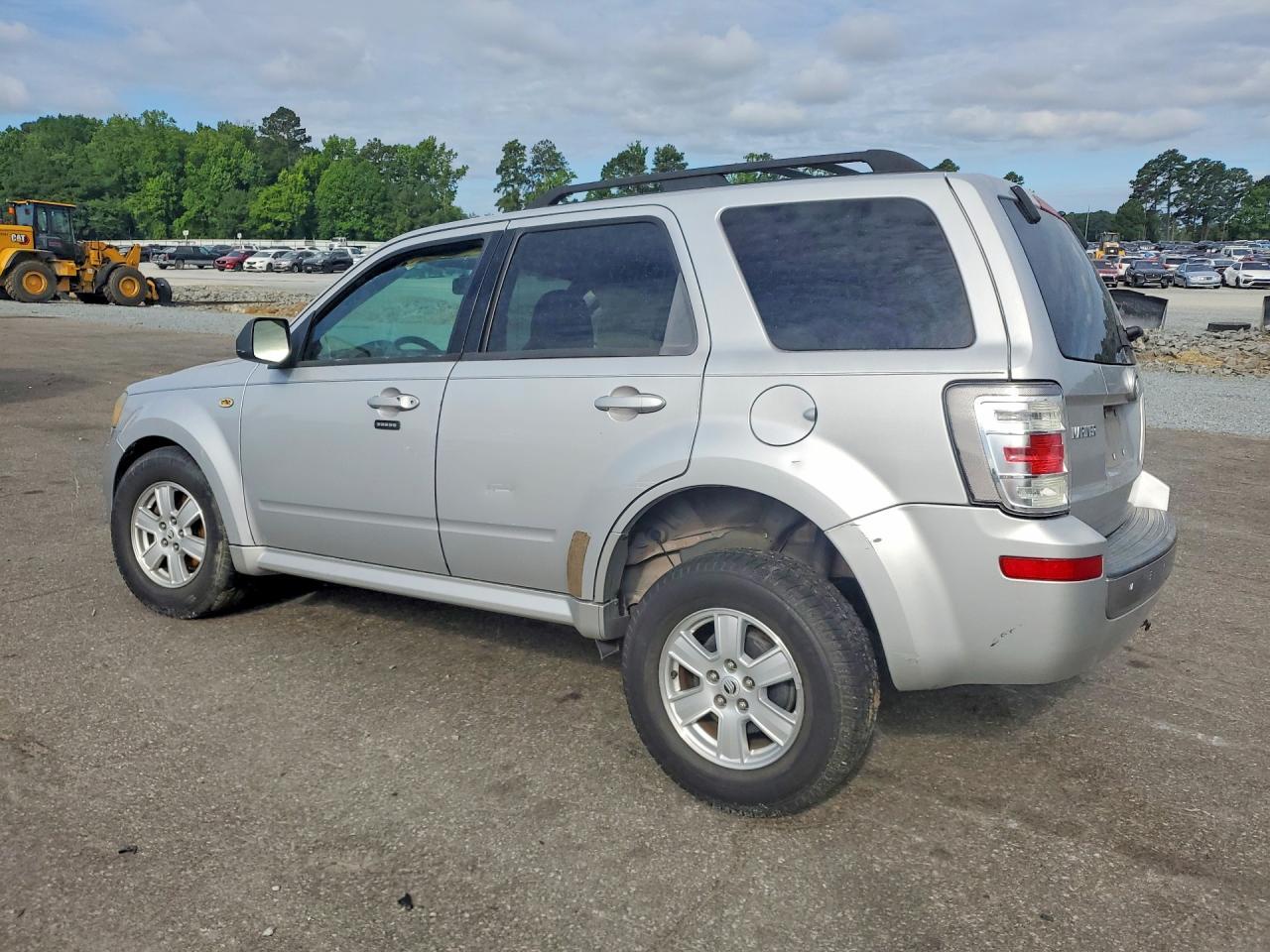 2009 Mercury Mariner - Image 2