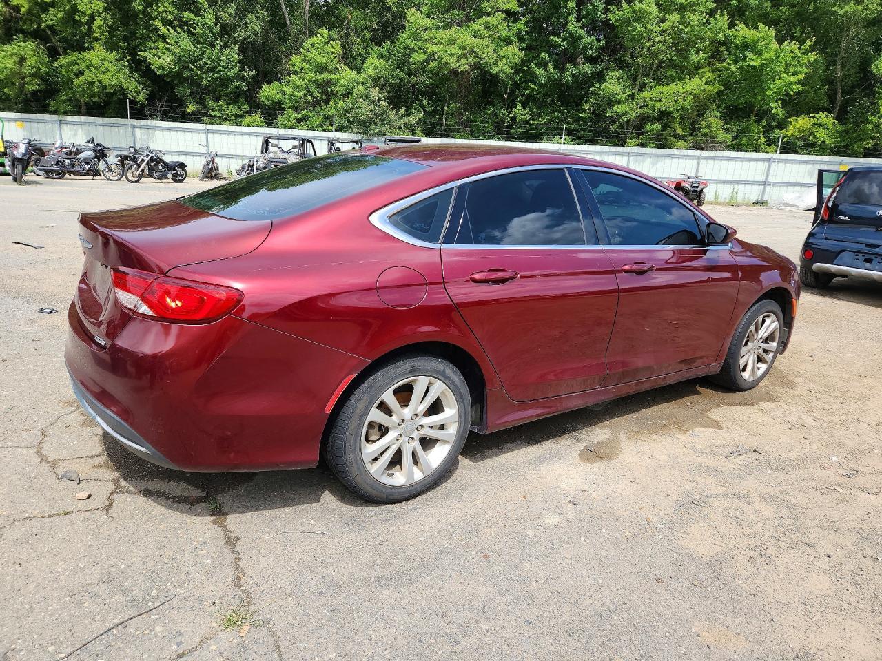 2015 Chrysler 200 Limited - Image 3