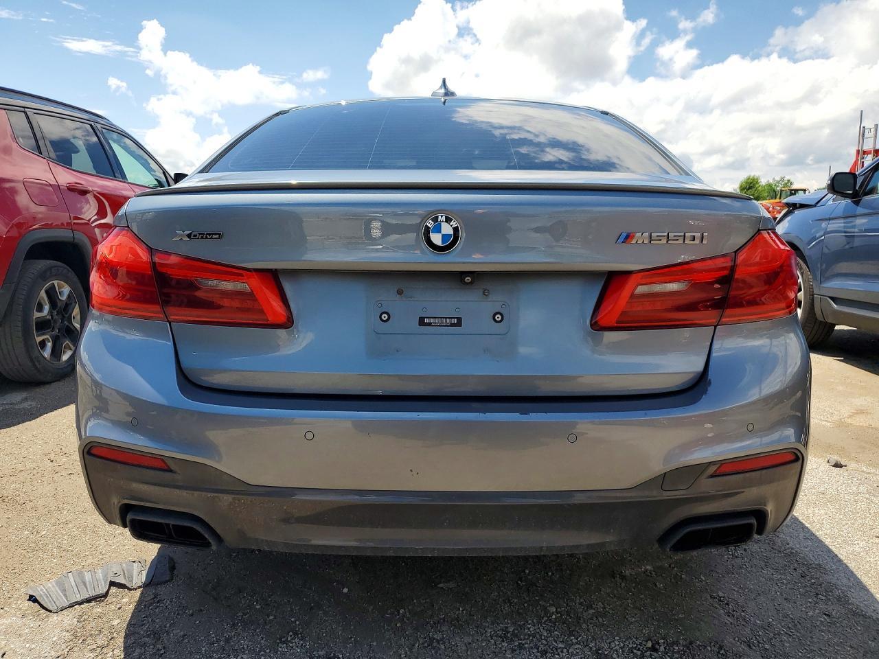 2018 BMW M550Xi - Фото 6