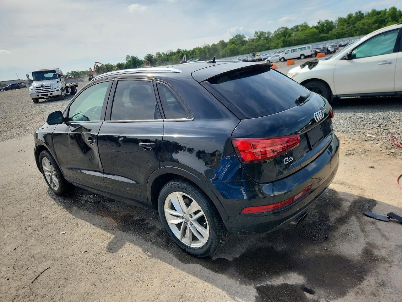 2017 Audi Q3 Premium - Фото 2
