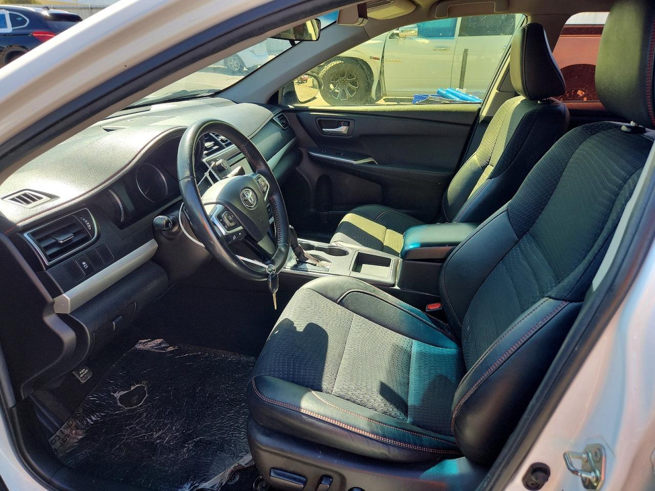 2015 Toyota Camry Se - Фото 7