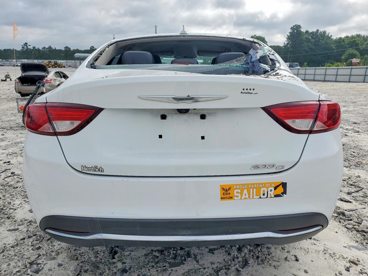 2015 Chrysler 200 C - Фото 6