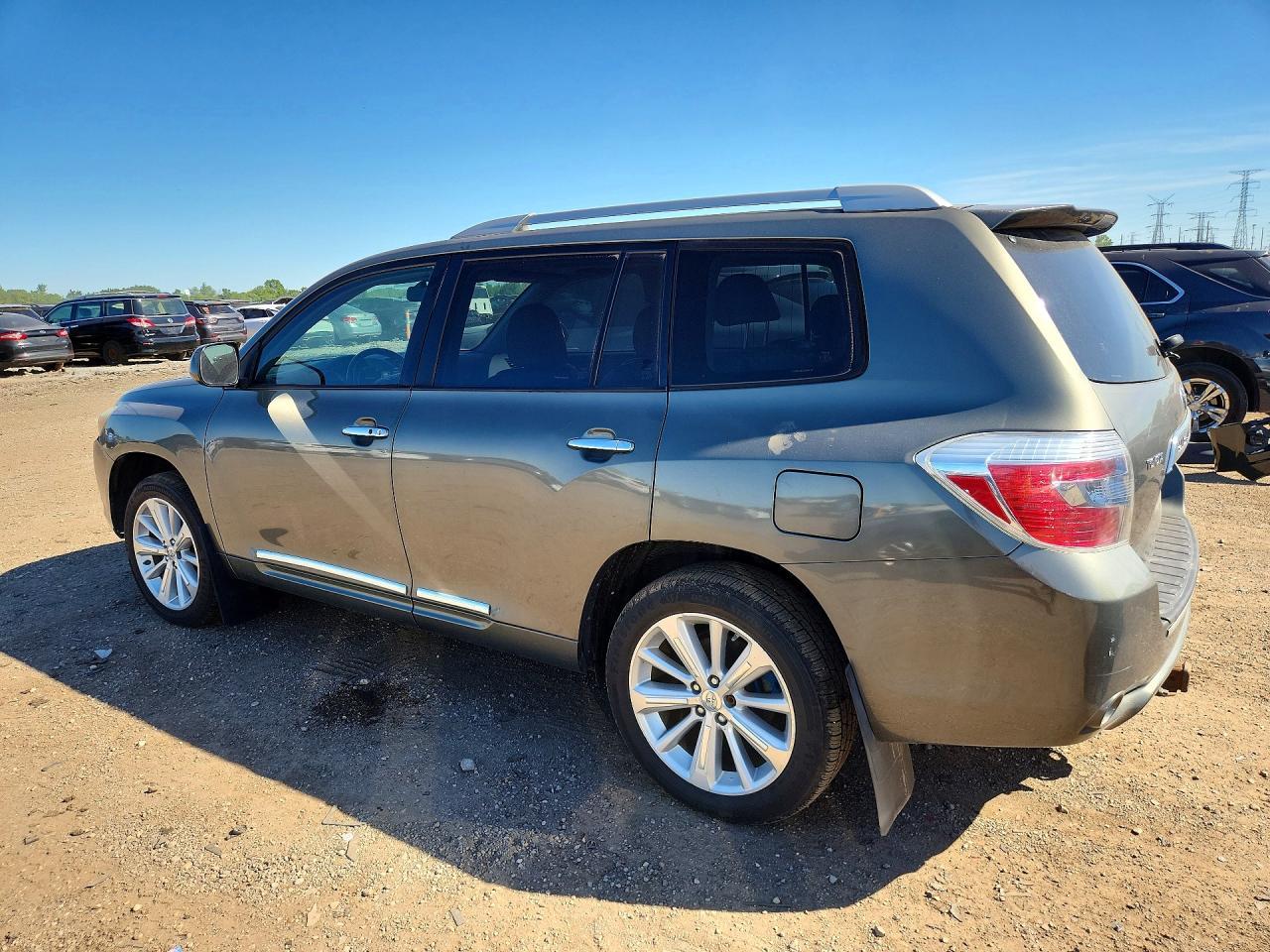 2008 Toyota Highlander Hybrid Limited - Image 2