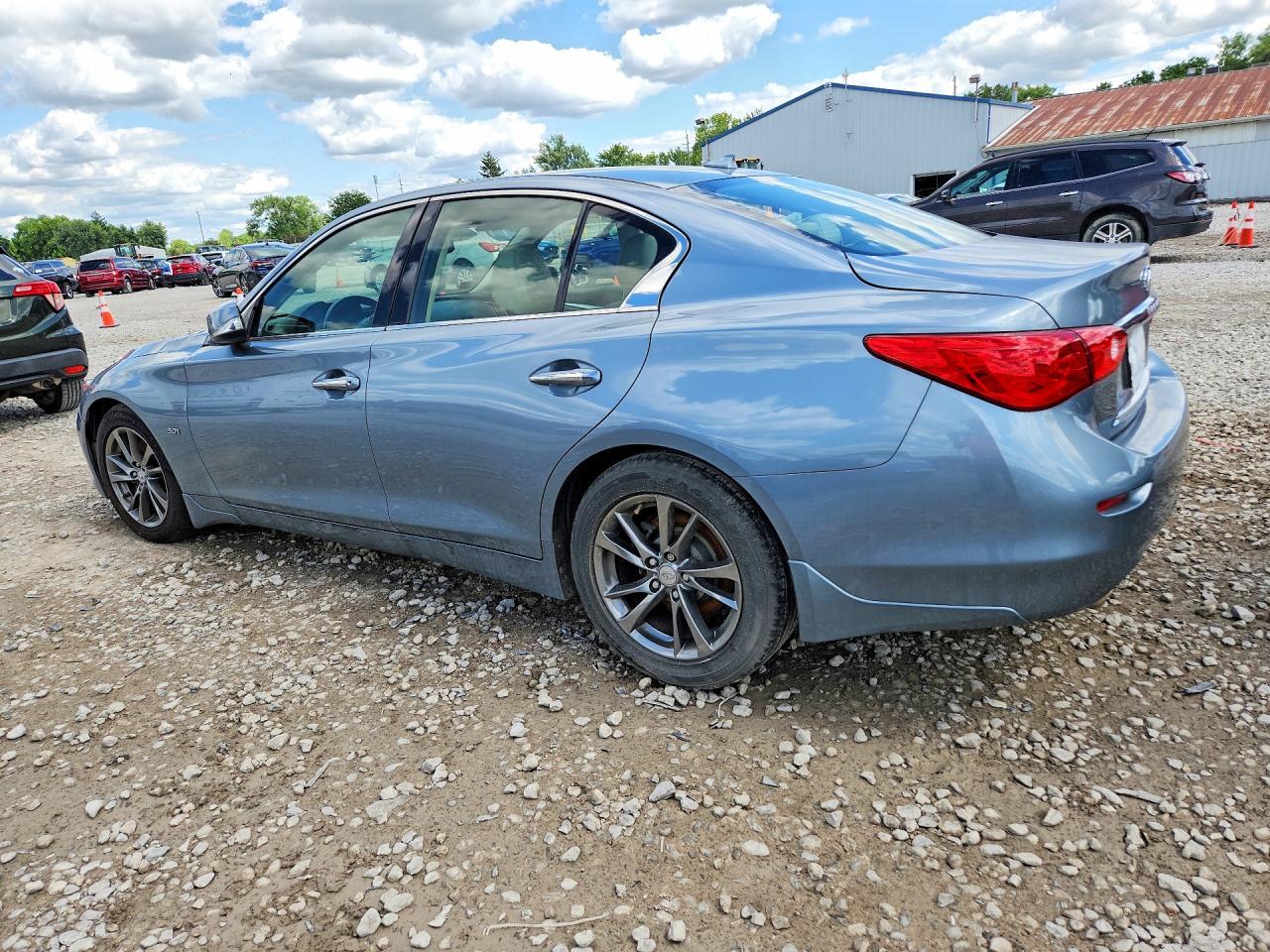 2017 Infiniti Q50 3.0T Signature Edition - Фото 2
