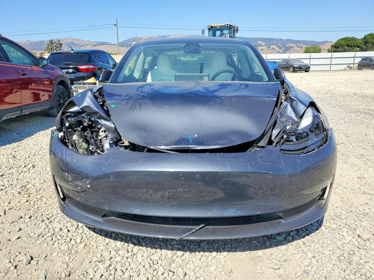 2023 Tesla Model 3 - Image 5