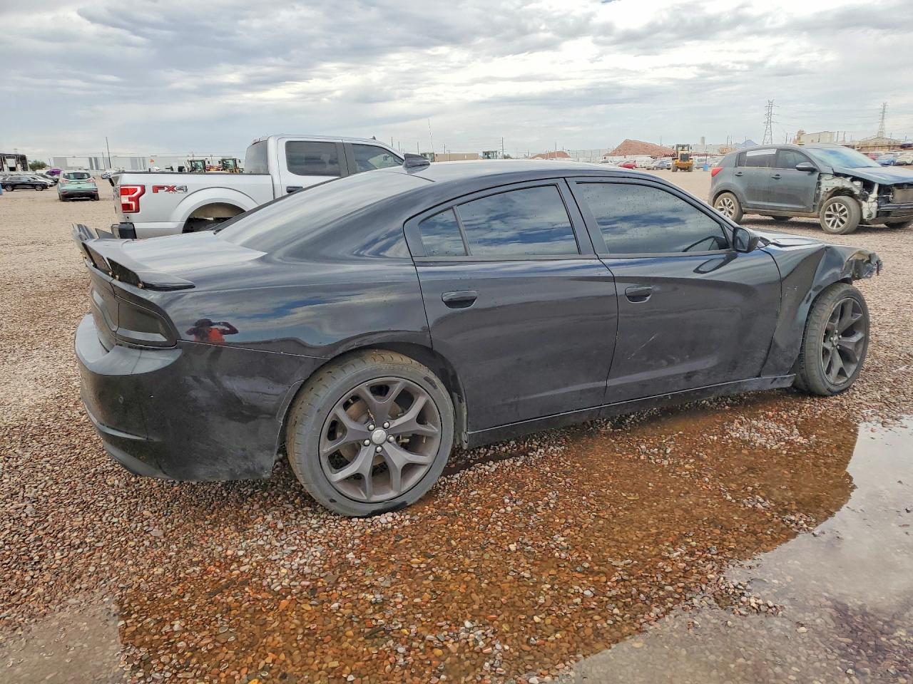 2017 Dodge Charger R/T - Image 3