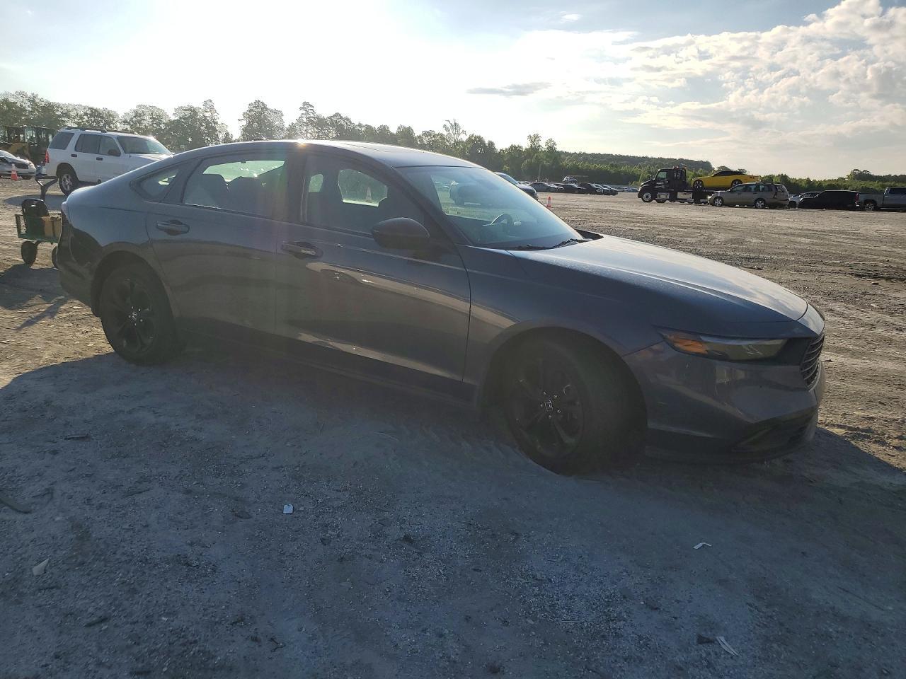 2025 Honda Accord Se - Image 4