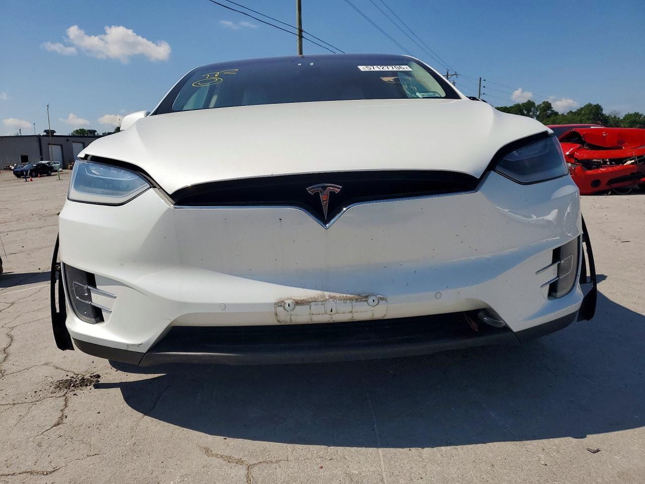 2019 Tesla Model X - Фото 5