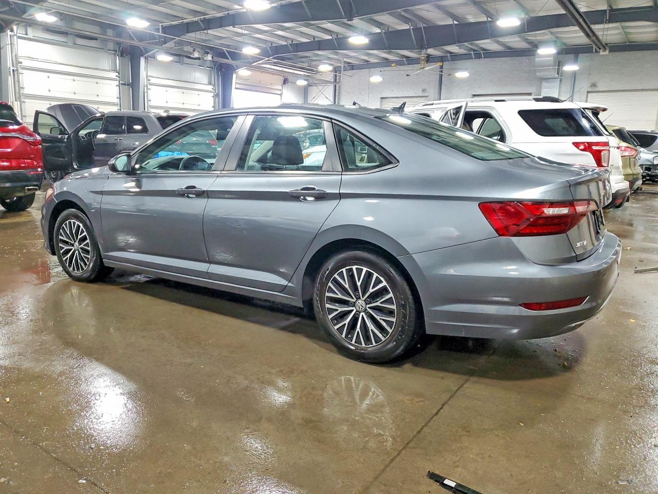 2021 Volkswagen Jetta S/Se/R-Line - Фото 2