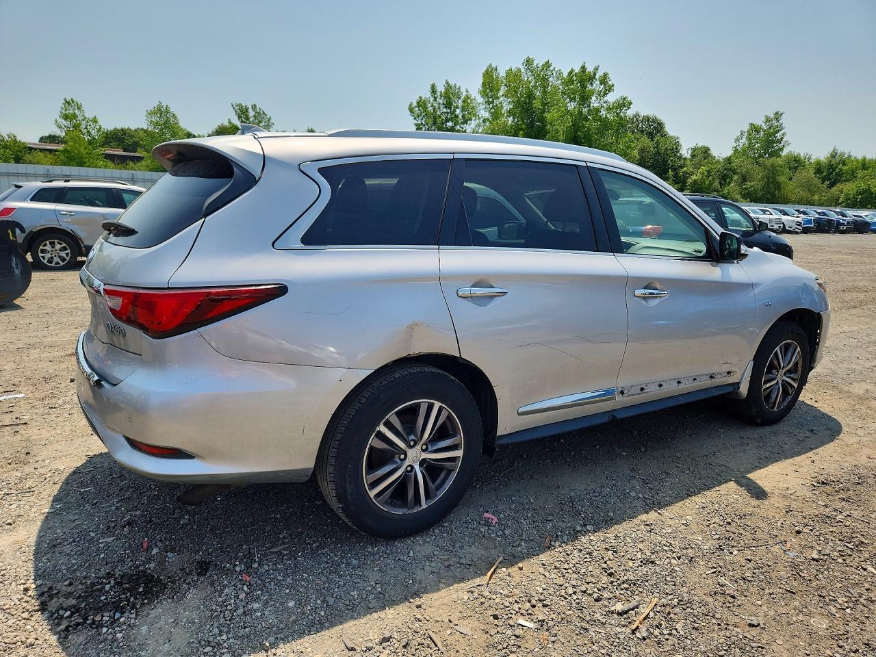 2018 Infiniti Qx60 Base - Фото 3